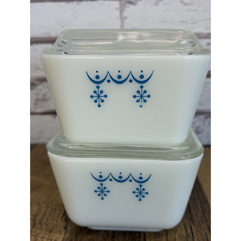 2 Pyrex Snowflake Garland 501B Refridgerator Dishes With Lids Mint Unused Vtg - Picture 3 of 10